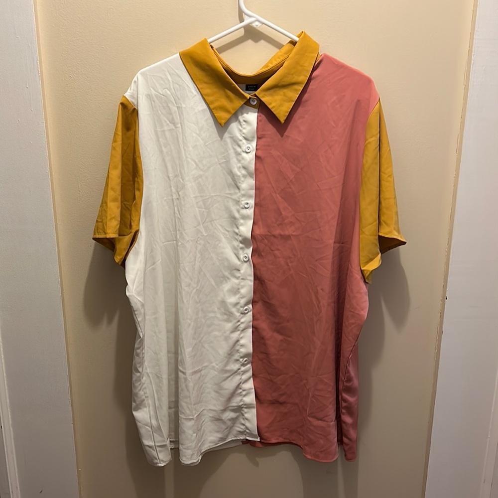 SHEIN 5xl color block shirt
